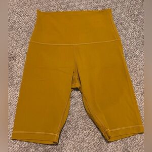 Lululemon Align Super High Rise Short
10" - Gold Spice